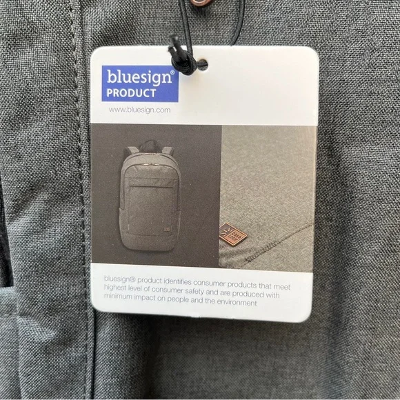 Case Logic Gray Backpack - Picture 3 of 11